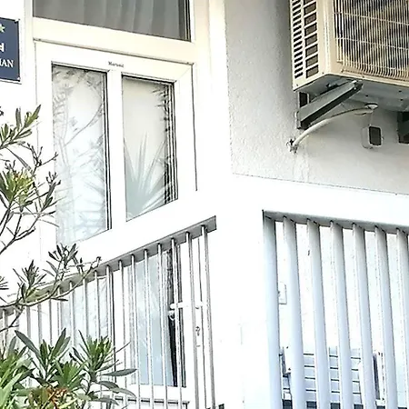 Maksim Apartman